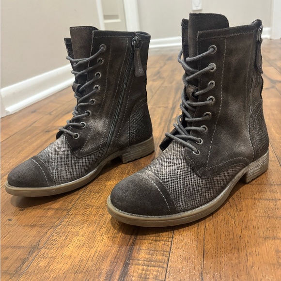 ROAN Affair P Suede Boot Women’s Size 7 - Picture 3 of 15